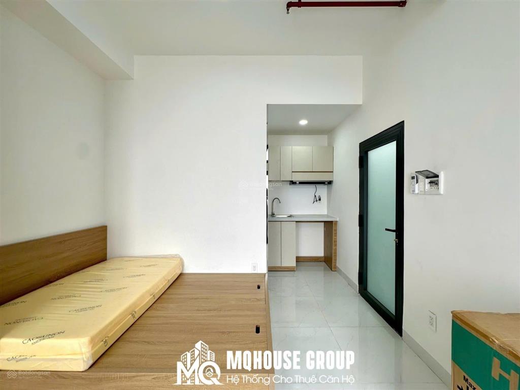 Studio ban công mới xây gần đại học văn lang