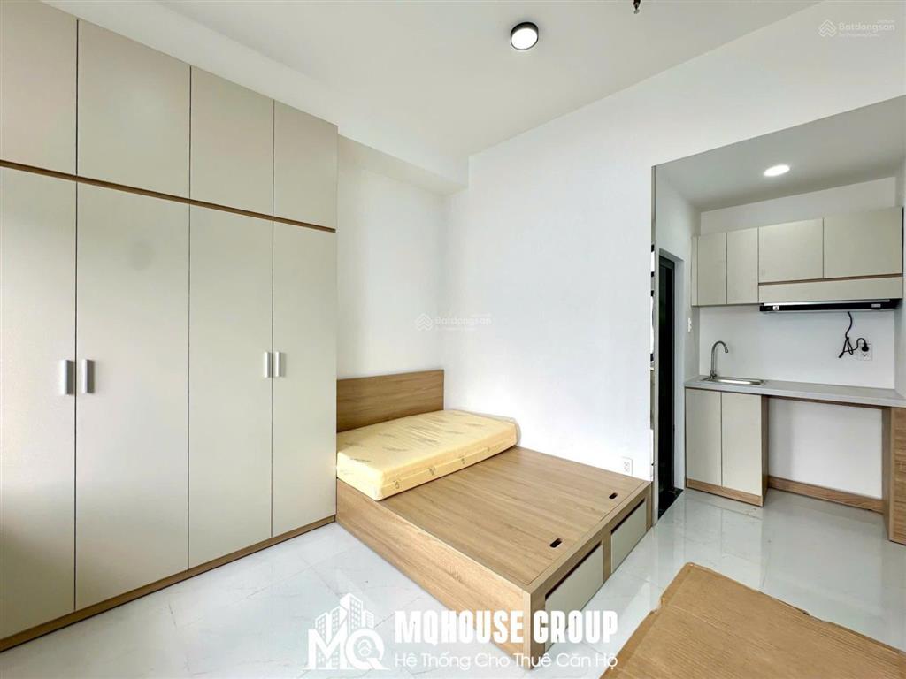 Studio ban công mới xây gần đại học văn lang