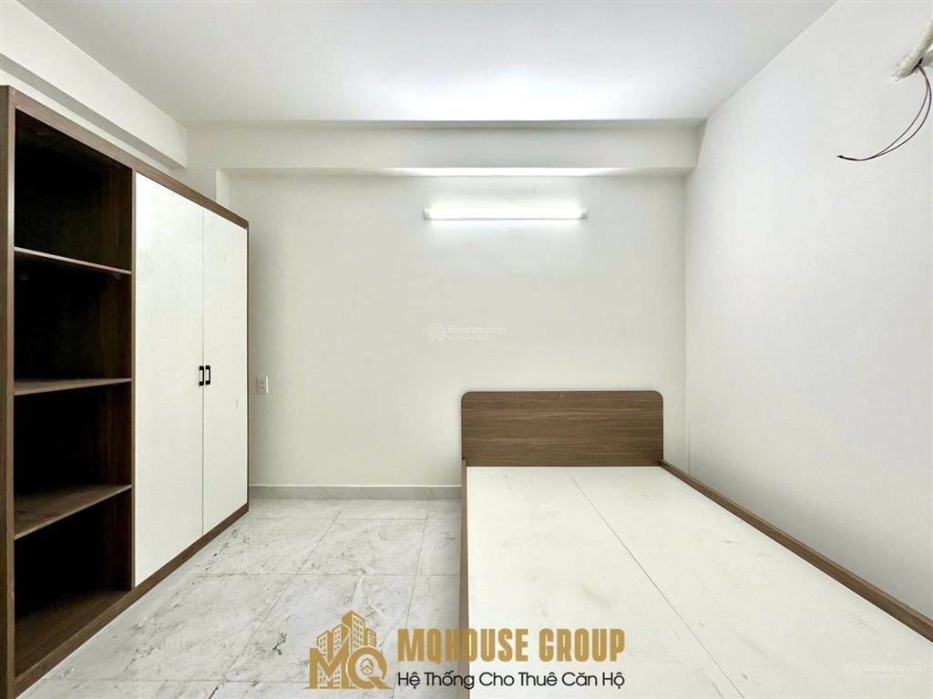 Phòng trọ mới xây có ban công gần đại học văn lang
