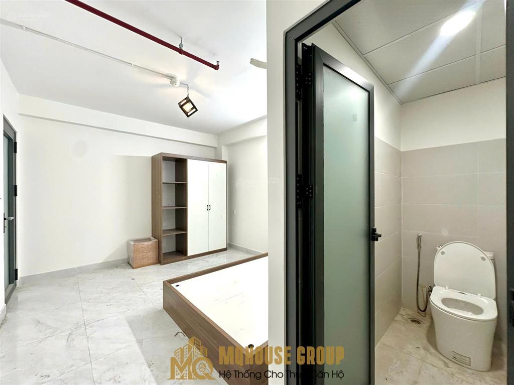 Phòng trọ mới xây có ban công gần đại học văn lang
