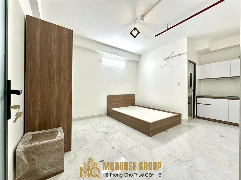 Phòng trọ mới xây có ban công gần đại học văn lang