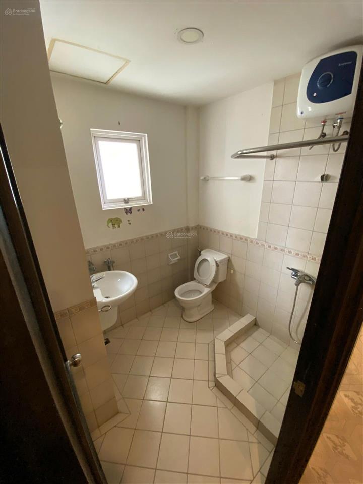 Căn hộ 3 phòng ngủ , 2wc , căn góc nên bếp nấu và các phòng đều giáp ánh sáng & gió trời