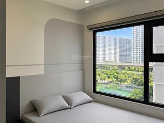 Cho thuê căn góc 2pn+ 70m2 view hồ bơi full nội thất tòa mới gần vincom