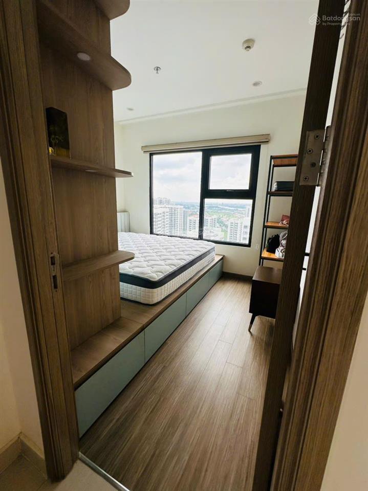 Cho thuê căn góc view sông 2pn+ full nội thất giá 9tr vinhomes