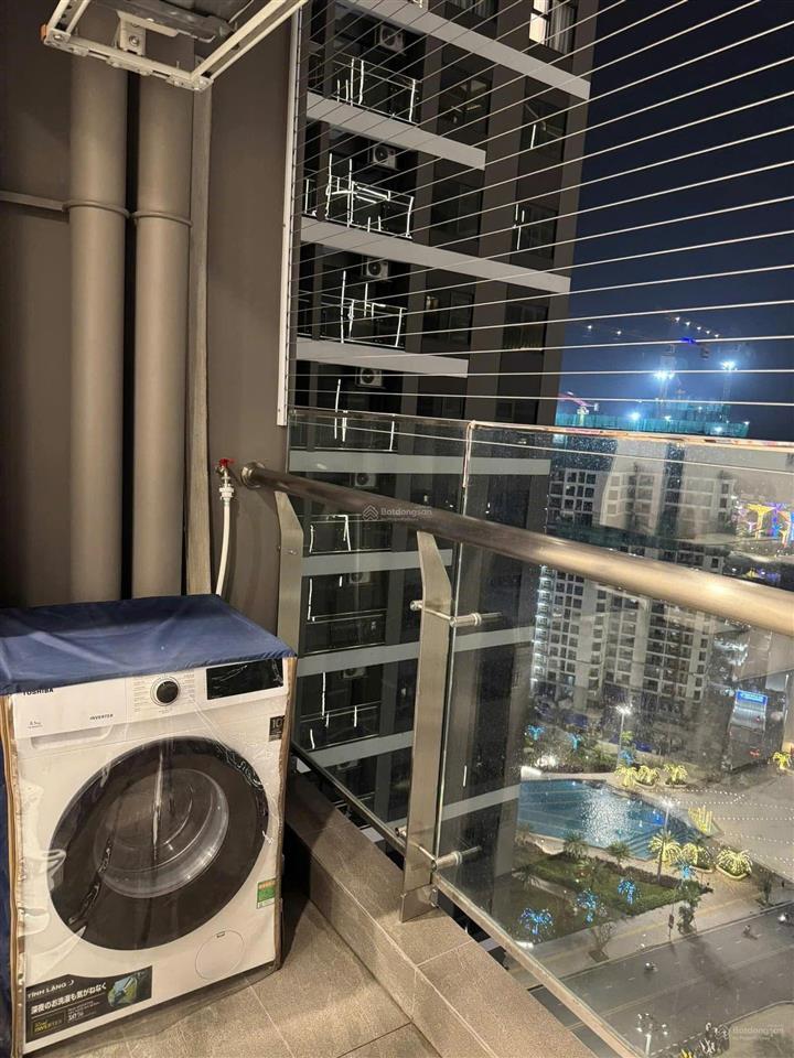 Cho thuê căn 1pn+ tòa bs7 cạnh vincom và trạm vinbus full nội thất