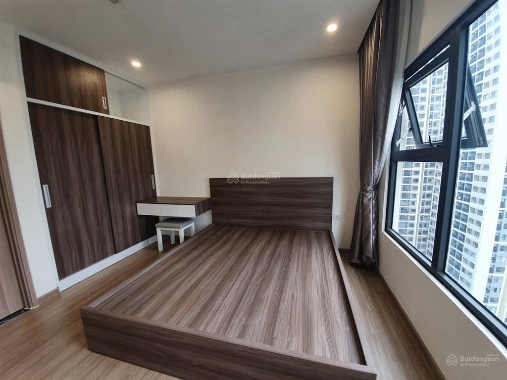Bán nhanh 3pn vinhomes giá rẻ chỉ 3,6 tỷ full nội thất.  0937 916 ***