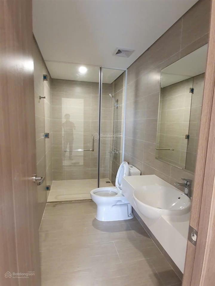 Bán nhanh 3pn vinhomes giá rẻ chỉ 3,6 tỷ full nội thất.  0937 916 ***
