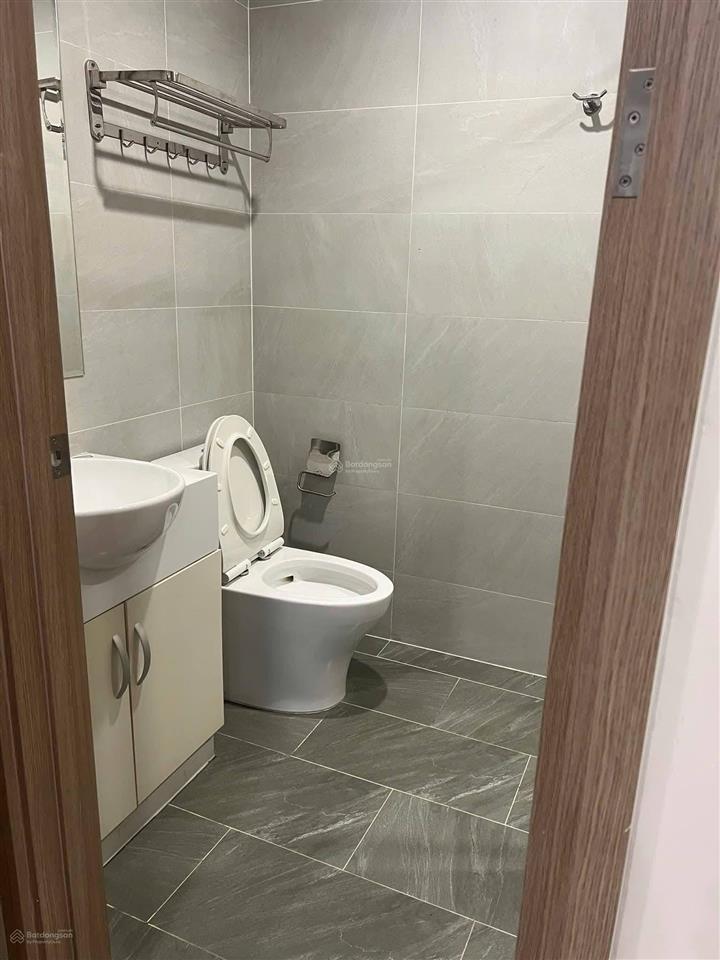 Cho thuê căn góc 3pn full nội thất vinhomes giá 10tr/tháng