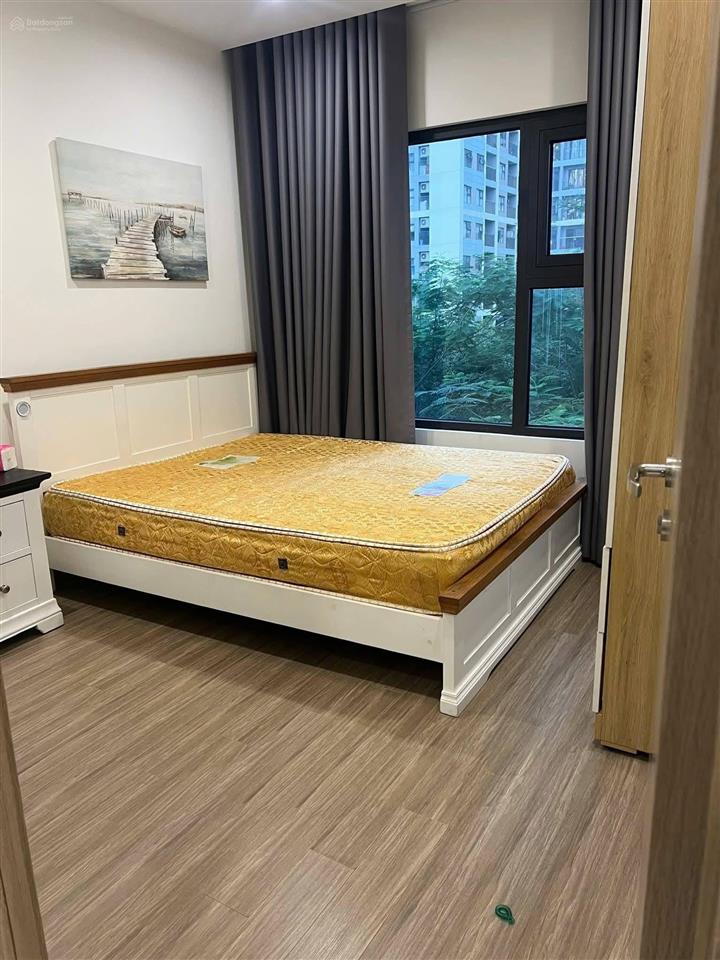Cho thuê căn góc 3pn full nội thất vinhomes giá 10tr/tháng
