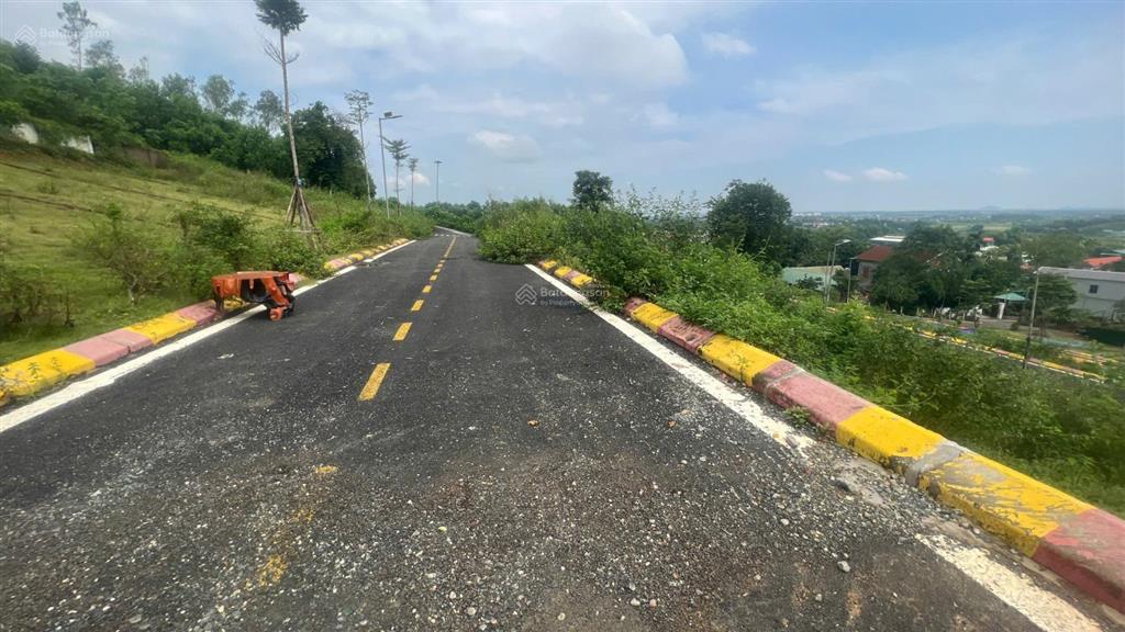 Chỉ hơn 3 tỷ view đẹp nhất nhì phú mãn 185m2, mặt tiền rộng gần trục chính, đường rộng