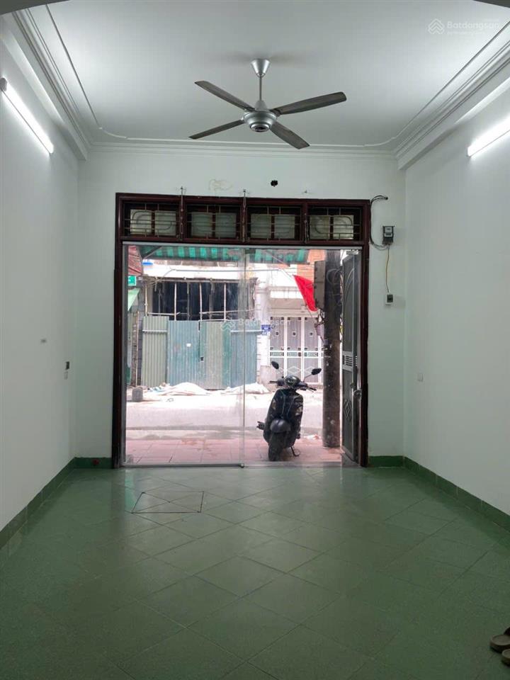 Cho thuê mbkd tầng 1 mộ lao  hà đông  hà nội