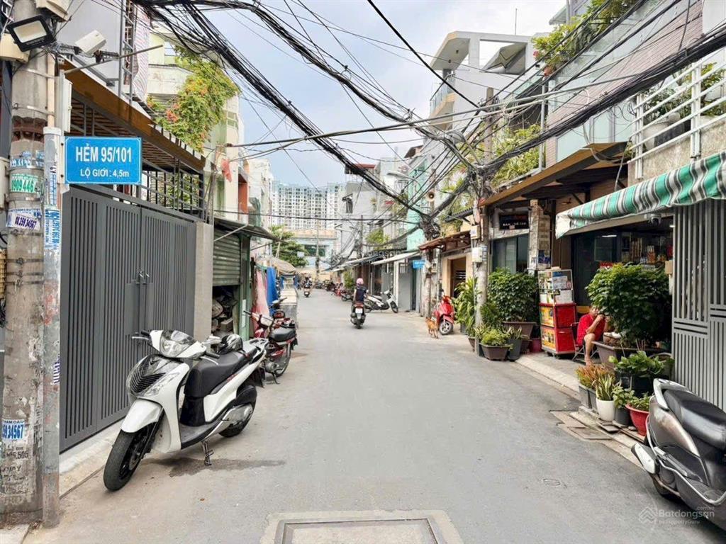 Hot  95/103 lê văn lương q7 hẻm nhựa 6m, 2 ô tô tránh nhau pháp lý shr, hoàn công chỉnh tề