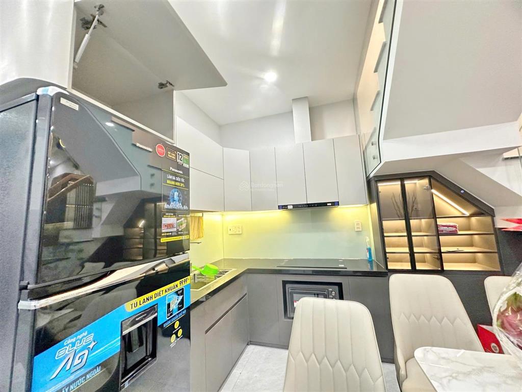 Nhà mặt tiền đs chợ tân quy quận 7