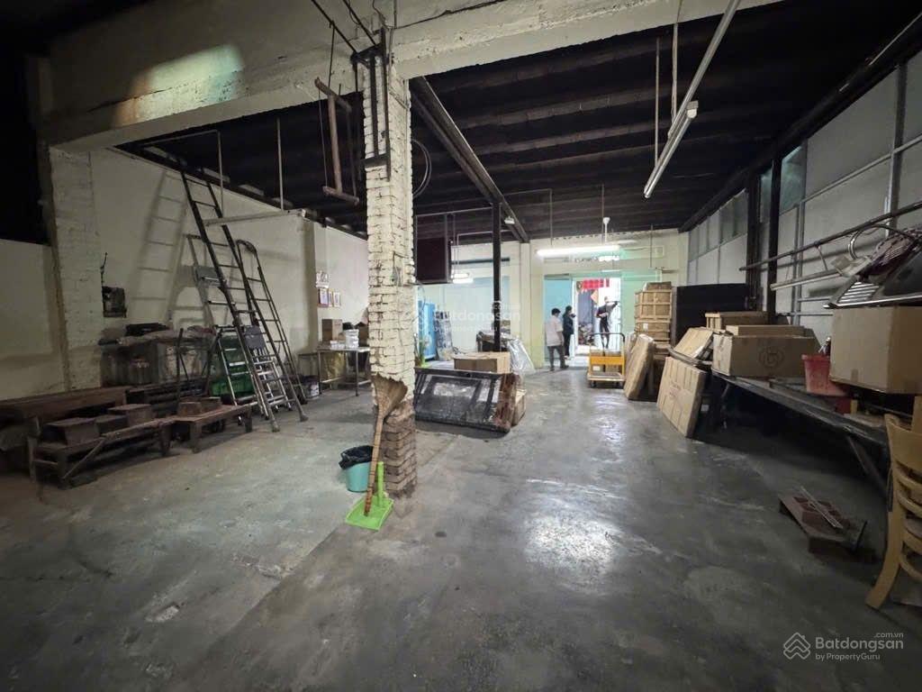 Giảm 5 tỉ, cần bán gấp nhà 92m2, xóm đất q11