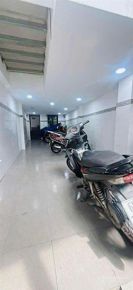 Nhà ngộp bank, giảm 2 tỉ, cần bán gấp nhà nguyễn lâm, 5 tầng, 11 phòng cho thuê