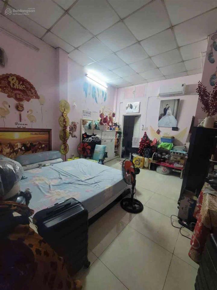Giảm 250tr, cần bán gấp nhà 2 tầng trần văn đang q3