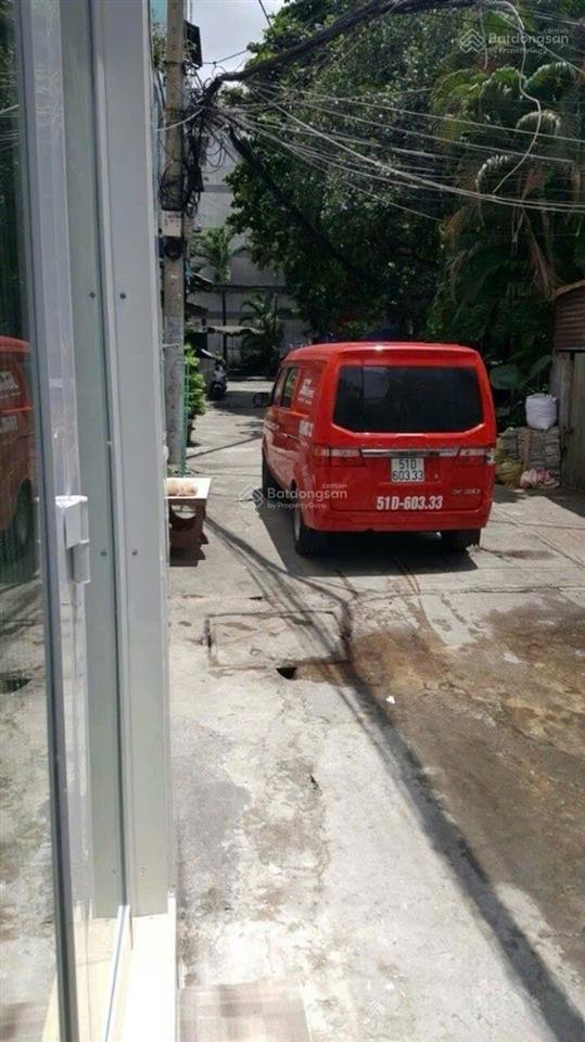 Giảm 1,8 tỉ, cần bán gấp nhà 2 tầng cmt8, q10 để trả nợ ngân hàng