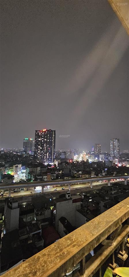 Tôi chính chủ cần bán căn chung cư diện tích 126m2 tại tầng 12, tòa r2 khu royal city