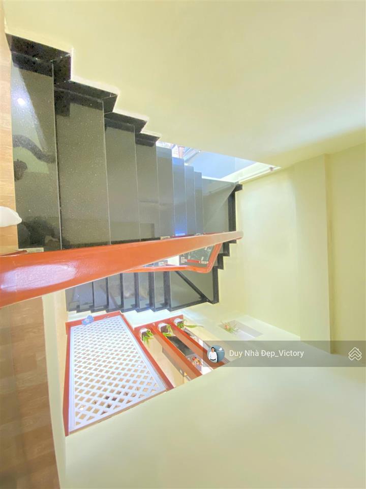 Nhà phố mặt tiền đường nhựa lữ gia  ngang 5m, gần 100m², trung tâm đà lạt  giá chỉ hơn 5 tỷ