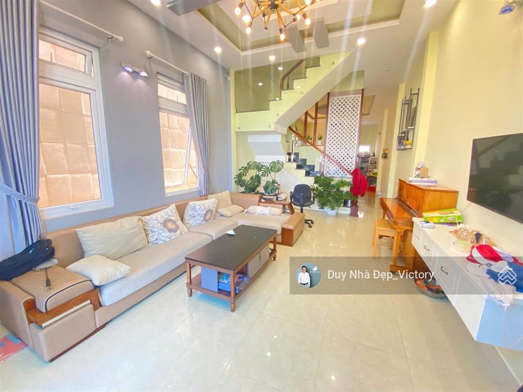 Nhà phố mặt tiền đường nhựa lữ gia  ngang 5m, gần 100m², trung tâm đà lạt  giá chỉ hơn 5 tỷ