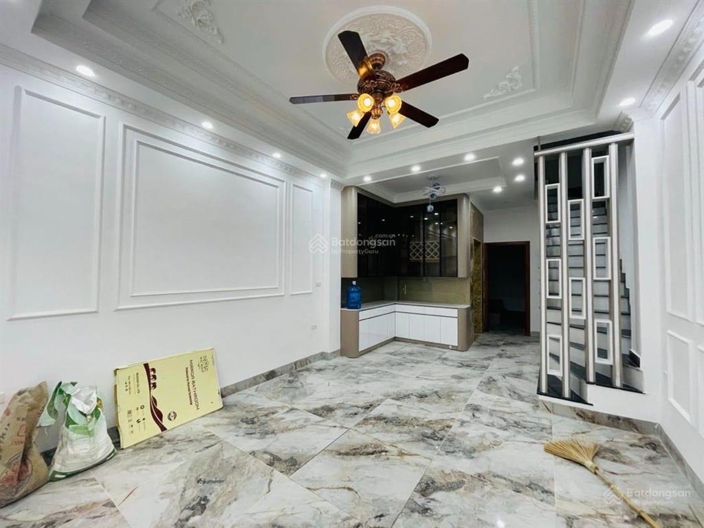 Bán nhà riêng 54m2, 19,5 tỷ, 6pn, 4wc, văn cao, liễu giai, ba đình, hà nội, hot!