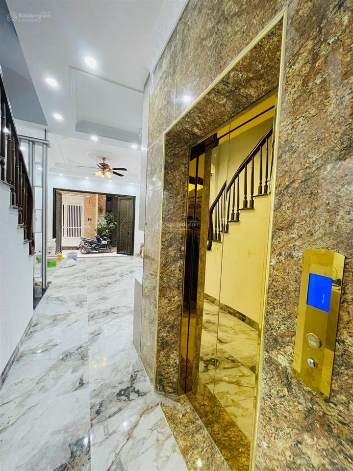 Bán nhà riêng 54m2, 19,5 tỷ, 6pn, 4wc, văn cao, liễu giai, ba đình, hà nội, hot!