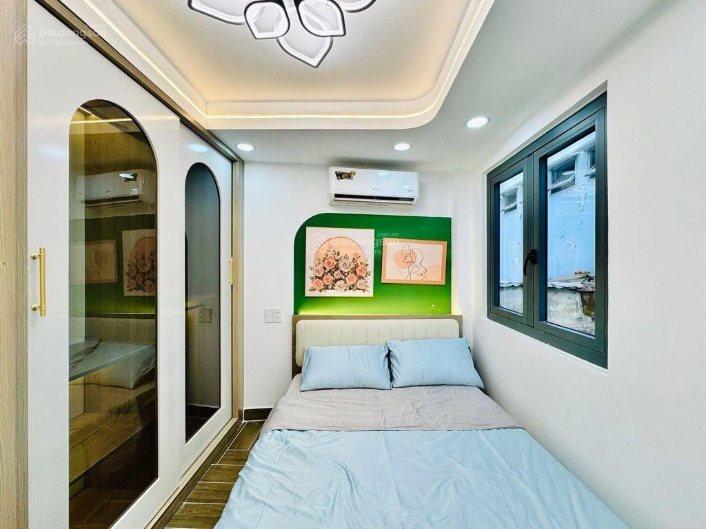 Bán nhà 4 tầng 5pn 4wc full nt tại nguyễn trọng tuyển, 6,75 tỷ, 30m2, đẹp, nhiều tiện ích