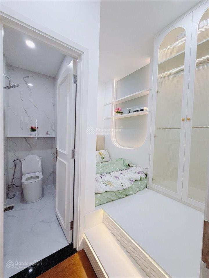 Hot! bán nhà riêng 5 tầng full nt tại phùng văn cung, phường 7, 7,65 tỷ, 31 m2 đã giảm sốc 300tr