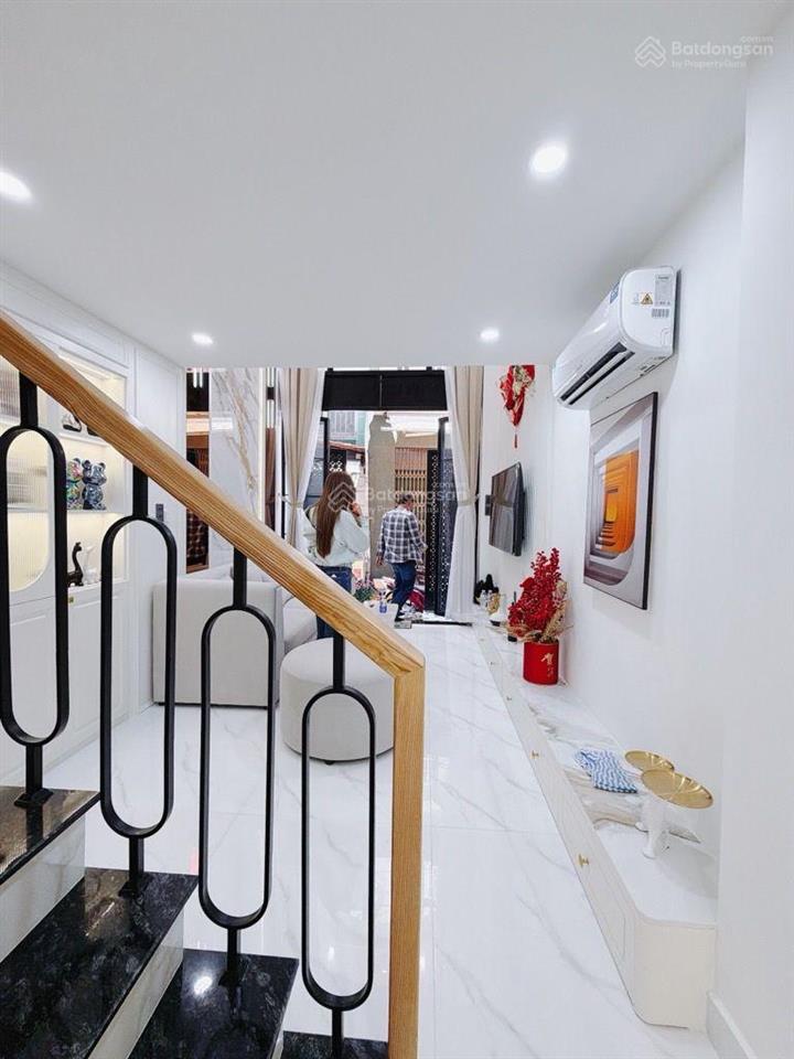 Hot! bán nhà riêng 5 tầng full nt tại phùng văn cung, phường 7, 7,65 tỷ, 31 m2 đã giảm sốc 300tr