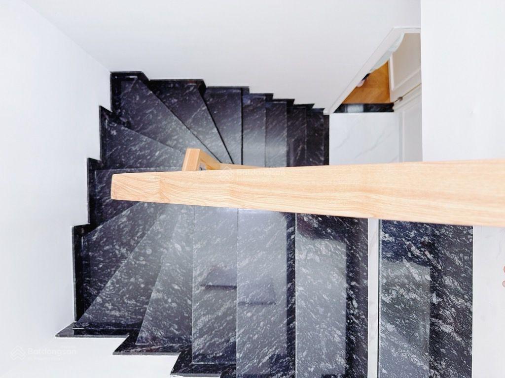 Hot! bán nhà riêng 5 tầng full nt tại phùng văn cung, phường 7, 7,65 tỷ, 31 m2 đã giảm sốc 300tr