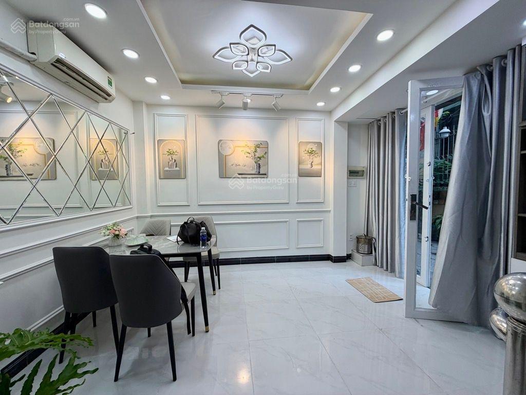 Bán nhà riêng mới hxh 5 tầng 3pn 3wc tại hoàng văn thụ, giá cực chất 5,9 tỷ, 22m2