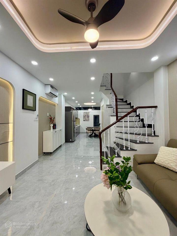 Siêu phẩm phan đình phùng 4 tầng btct full nội thất 4pn sân thượng hẻm sạch đẹp giá chỉ hơn 7tỷ