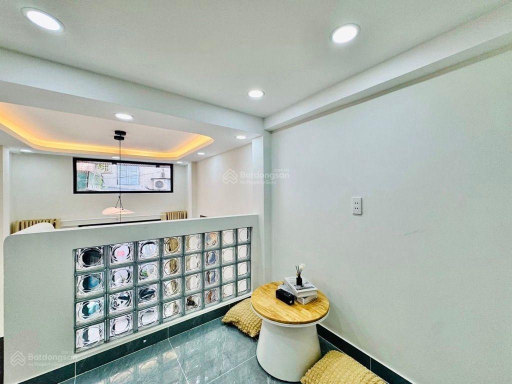 Bán nhà mới full nt 4pn4wc tại đường phùng văn cung, p.7, q.phú nhuận, 6,45 tỷ, 30m2
