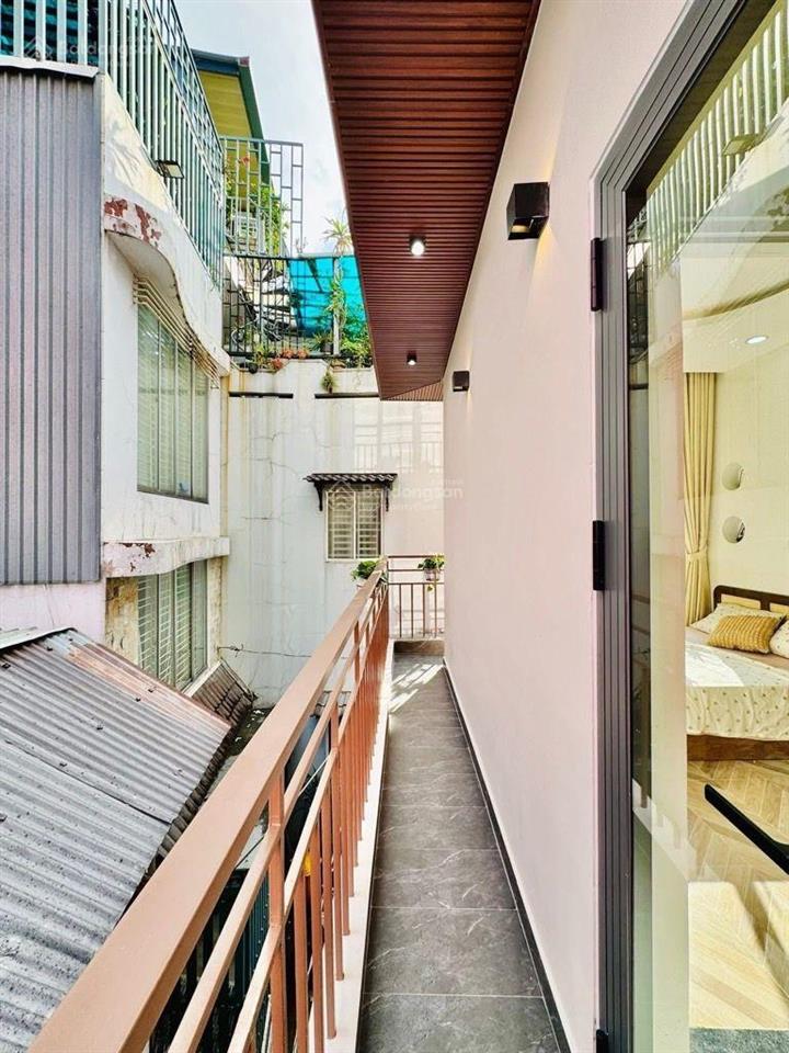 Bán nhà mới full nt 4pn4wc tại đường phùng văn cung, p.7, q.phú nhuận, 6,45 tỷ, 30m2