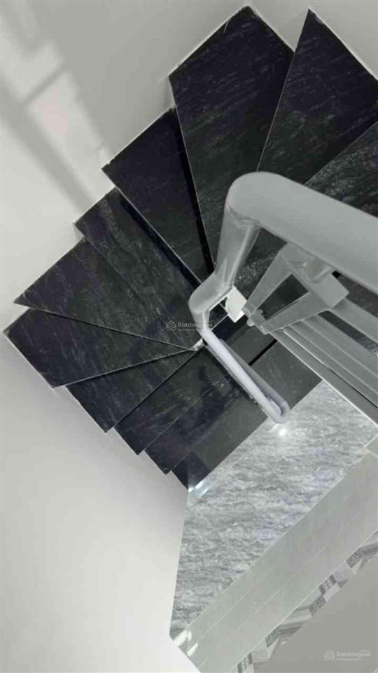Bán gấp nhà riêng 2pn 3wc tại huỳnh văn chính, phú trung, q.tân phú, giá ưu đãi 2,1 tỷ