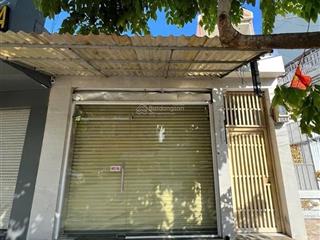Cho thuê mặt bằng mặt tiền quốc lộ 13 chỉ 10 triệu, 40m2 tại p. 26, q. bình thạnh, kd tự do oke