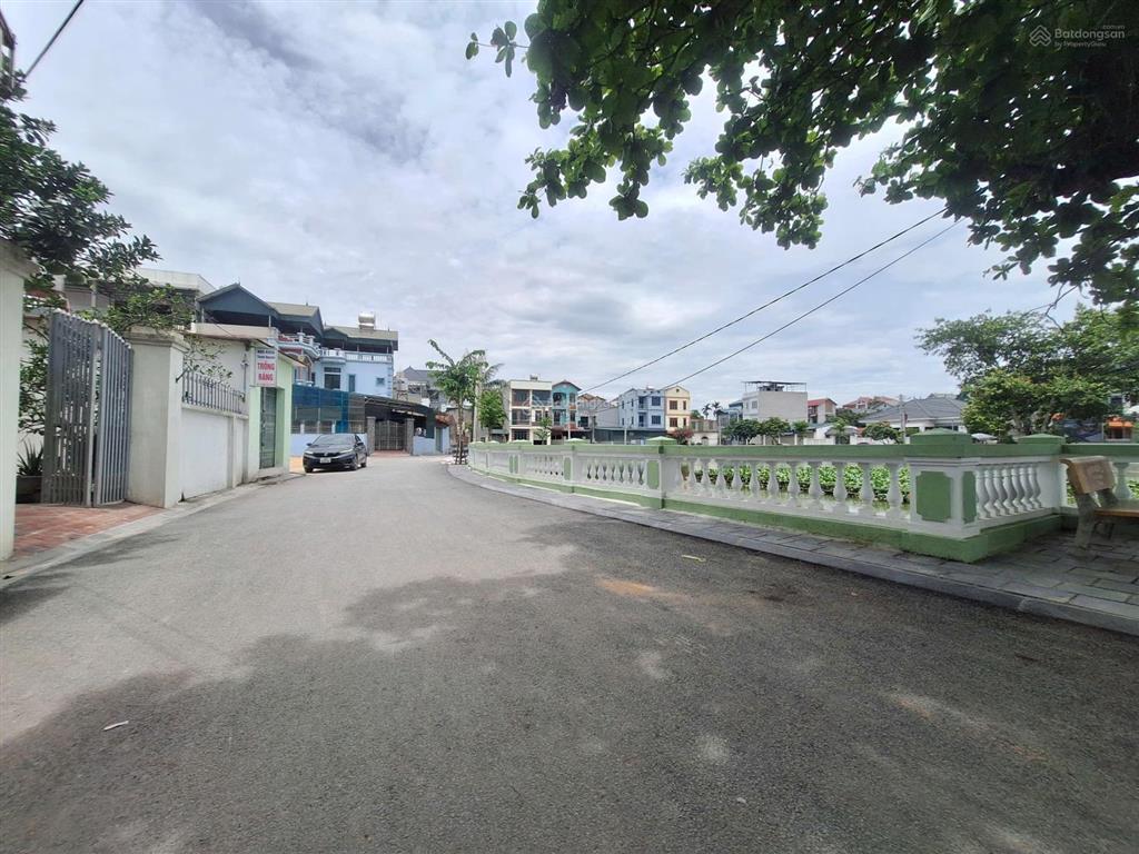 Bán lô đất đẹp 81 m kinh doanh, view hồ việt hùng  đông anh  hà nội , gần đô thị đa mục tiêu