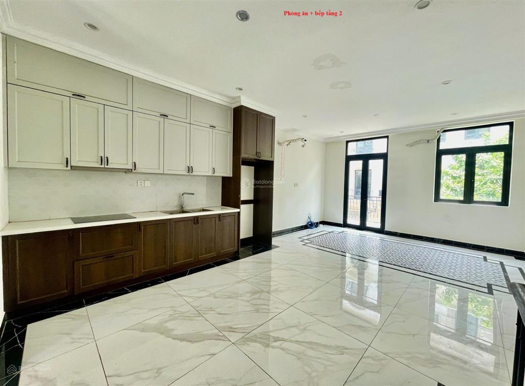Cho thuê liền kề hoàn thiện 5 tầng vinhomes ocean park 2, nhà đẹp mê ly, giá cực rẻ 10tr/tháng.