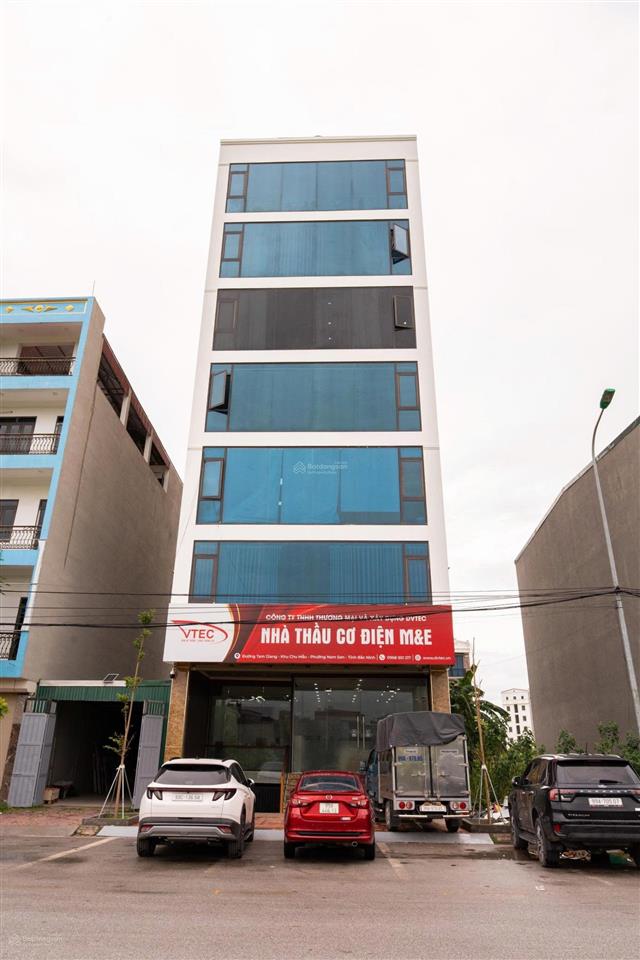 Chu mẫu  cho thuê văn phòng tầng 2, 3, 4. dt 200m2/tầng, mt 9m, 15 triệu/tầng