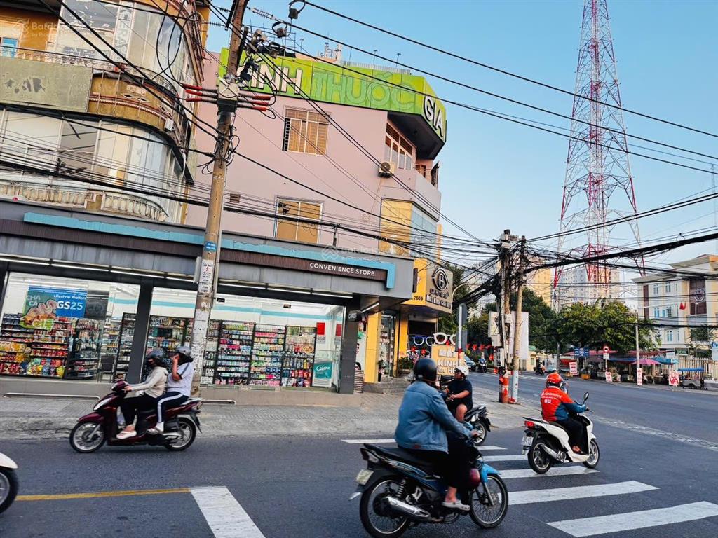 Bán nhà đồng khởi, 15,5 tỷ, 98m2, giá ưu đãi, chính chủ