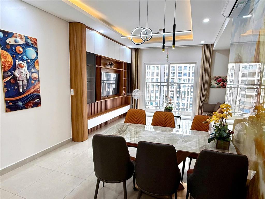 Chính chủ bán gấp cc dragon castle hạ long, căn góc đông nam 3pn 90m2, full nội thất mới tinh