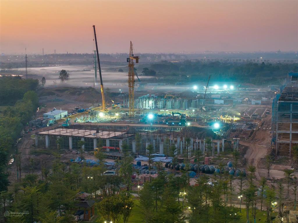 Em đang có duy nhất một căn 9,5 tỷ 50m2 tại phân khu century  noble tây thăng long.