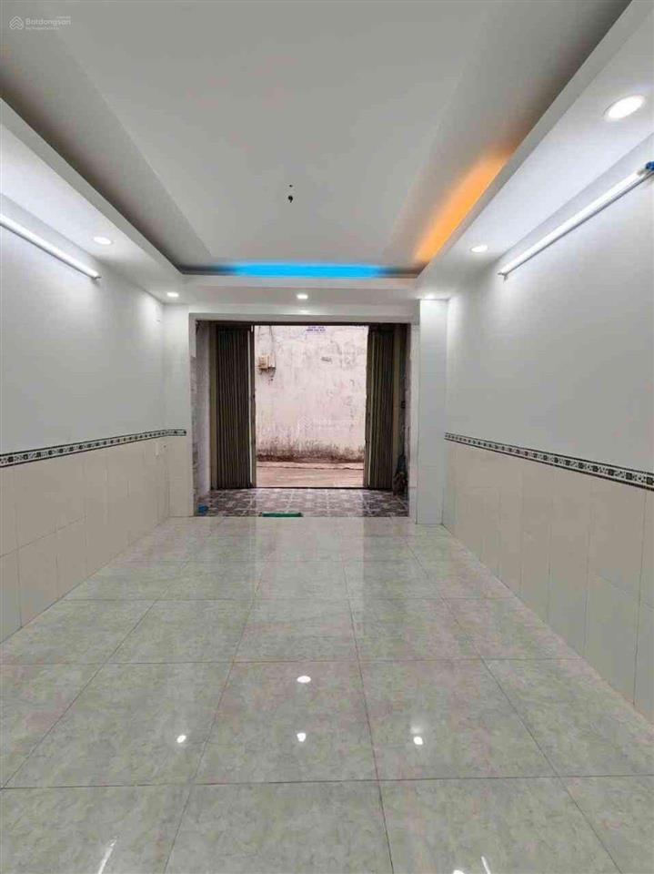 Kinh dương vương  bình tân  cách mặt tiền 10m  chỉ 3, x tỷ, diện tích 3,2 x 8,2m