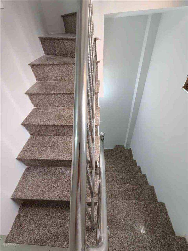 Kinh dương vương  bình tân  cách mặt tiền 10m  chỉ 3, x tỷ, diện tích 3,2 x 8,2m