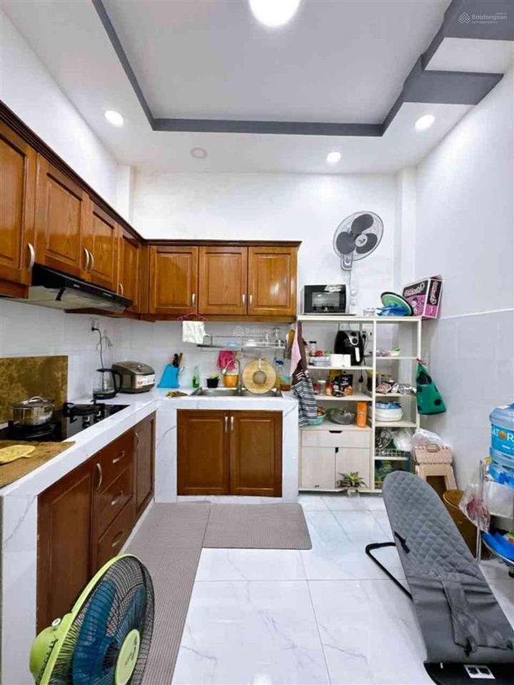 Nhà mới 4 tầng btct sát mặt tiền nguyễn thị nhỏ quận 5 nhỉnh 6 tỷ diện tích (3.1x10m).