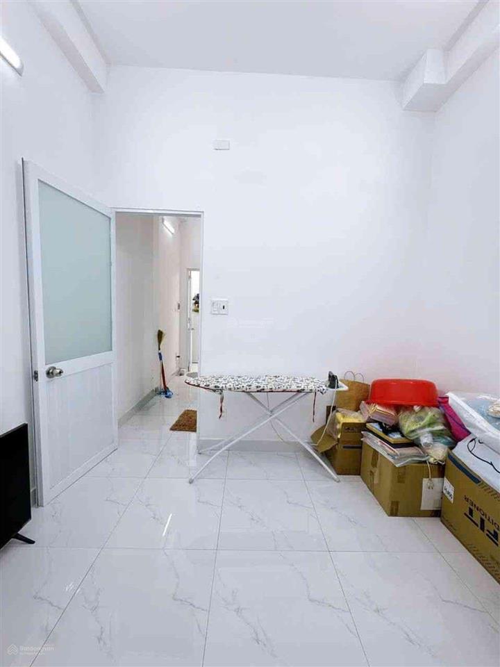 Nhà mới 4 tầng btct sát mặt tiền nguyễn thị nhỏ quận 5 nhỉnh 6 tỷ diện tích (3.1x10m).