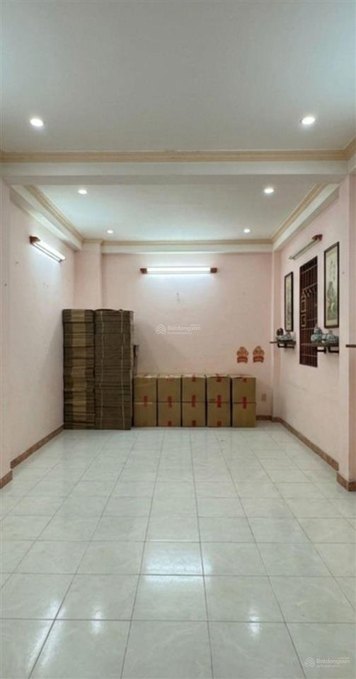 Chỉ 9,x t, y  hẻm như mặt tiềnnguyễn chí thanh  q11 ( 4m x 16m)nở hậu 5,7m 5 pn  3 tầng btct