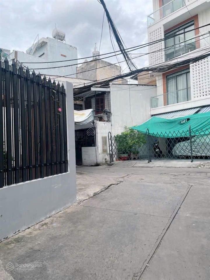 Nhà mới ngay vòng xoay lê đại hành q11  hẻm xe hơi dòng tiền 18tr/ tháng nội thất xịn xò