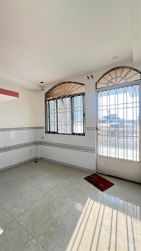 Hẻm như mặt tiền thái phiên q.11  ô tô tránh nhau giá 8,x tỷ tl