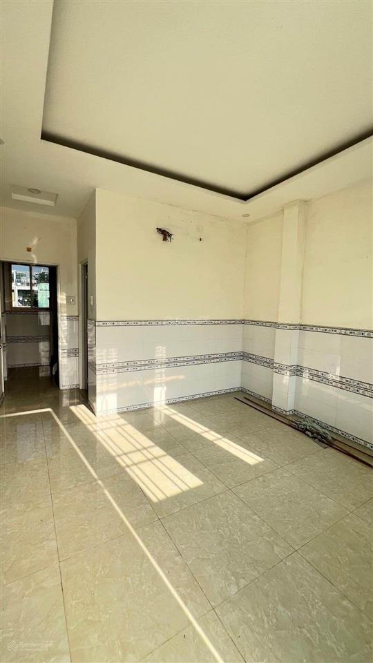Hẻm như mặt tiền thái phiên q.11  ô tô tránh nhau giá 8,x tỷ tl